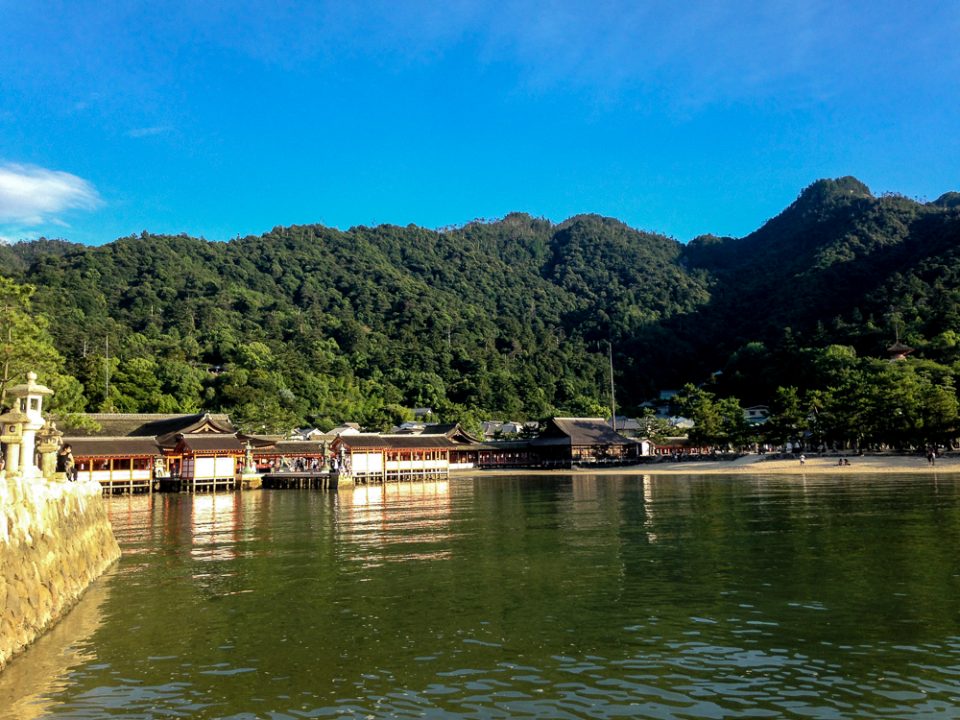 mount-misen-miyajima-japan-tallypack-travel-tsutsumigaura