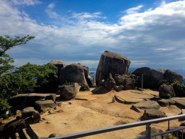 mount-misen-miyajima-japan-tallypack-travel