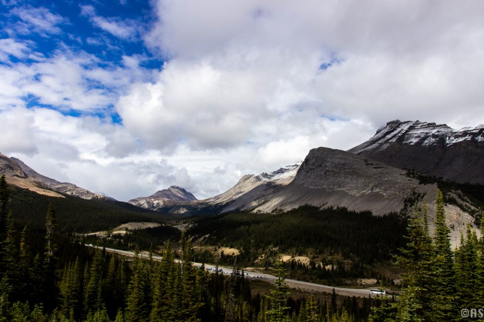 Canada-Tallypack-Travel-Basics-Rockies